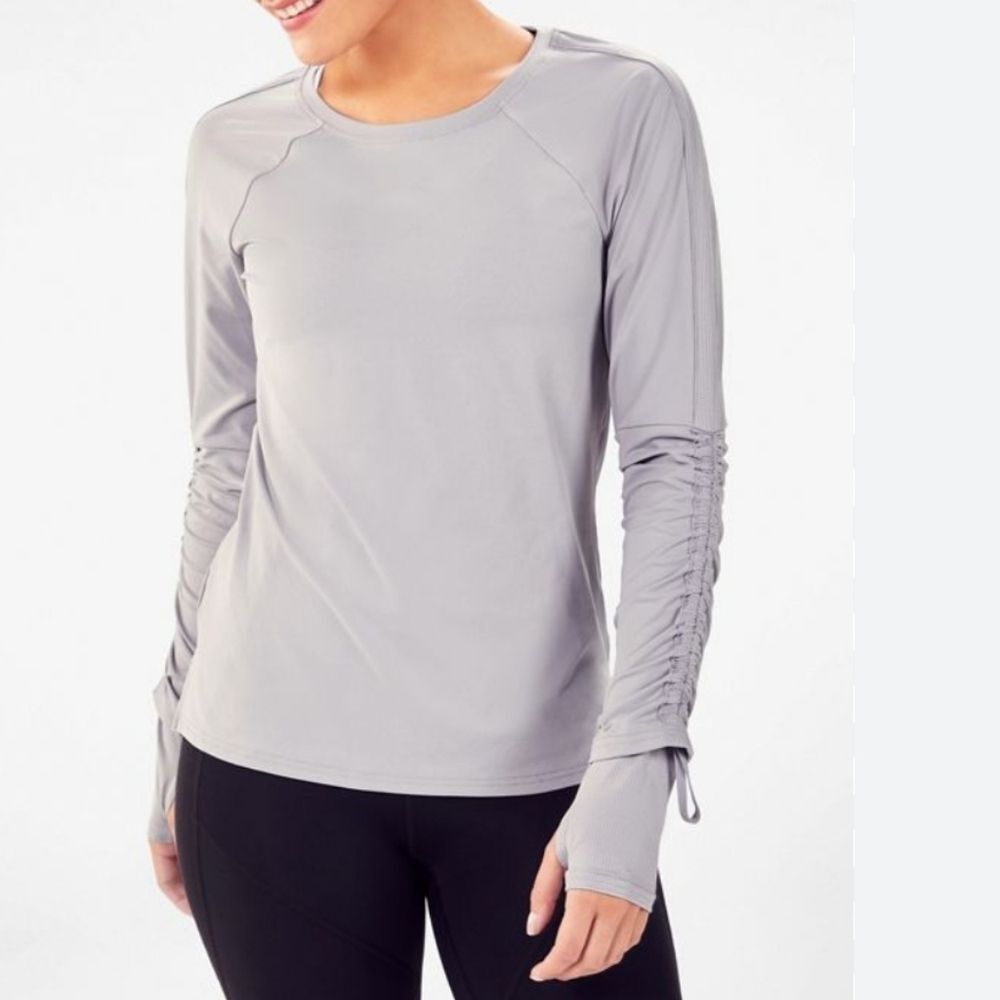 Fabletics Cashel Adjustable Long-Sleeve Top II Ruched-Sleeve Activewear